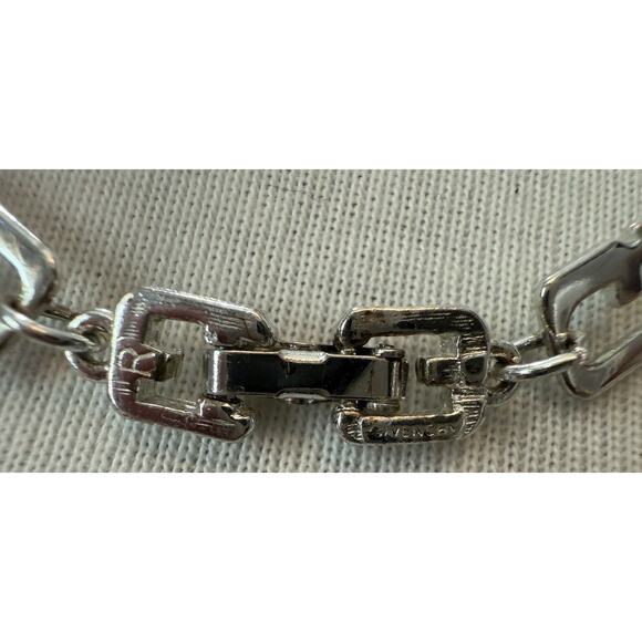 Vintage 1980s Givenchy Logo G-Links Necklace - Picture 6 of 7